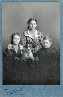Bessie, Letha, Willis and Sly.